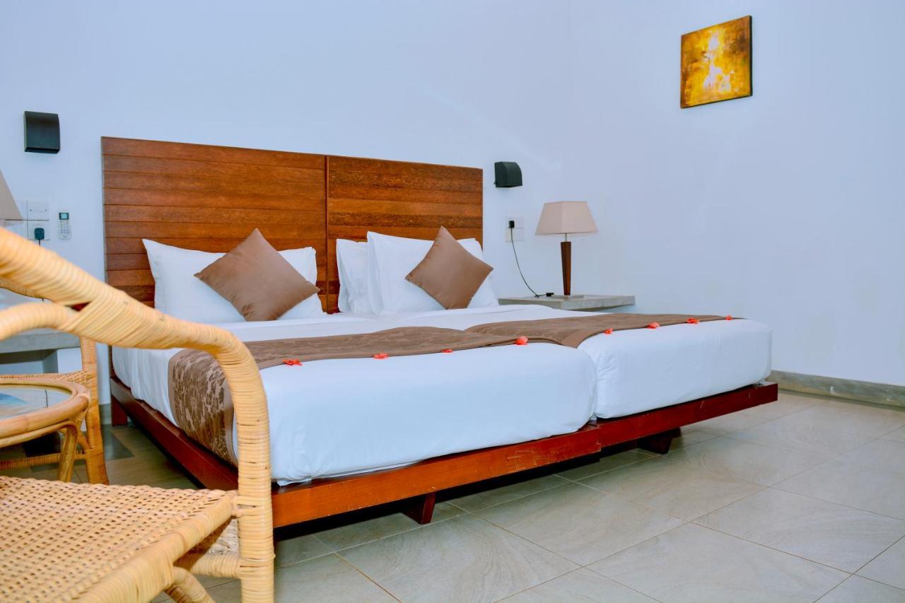Amaranthe Bay Resort & Spa Trikunamalaja Zewnętrze zdjęcie