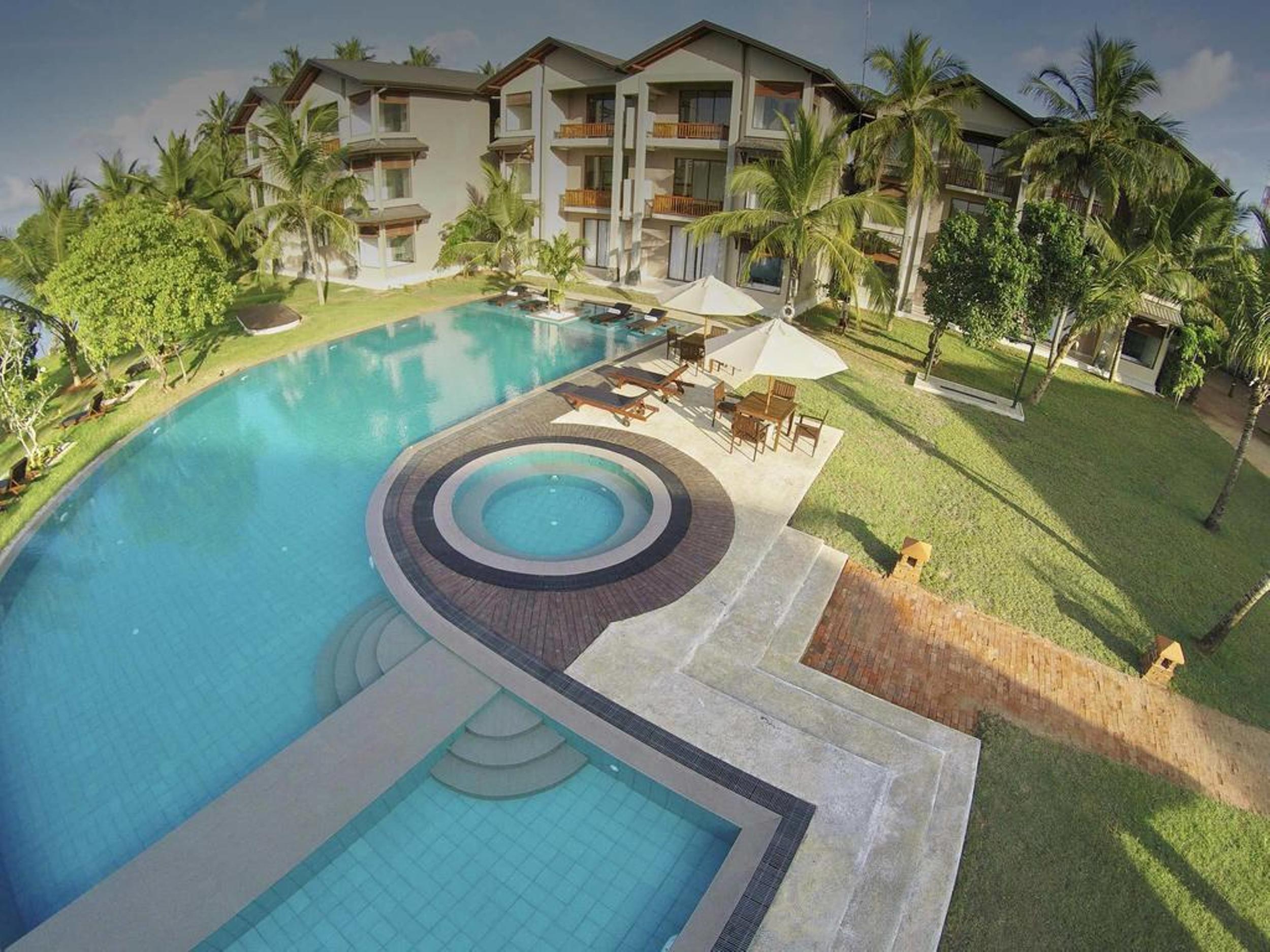 Amaranthe Bay Resort & Spa Trikunamalaja Zewnętrze zdjęcie