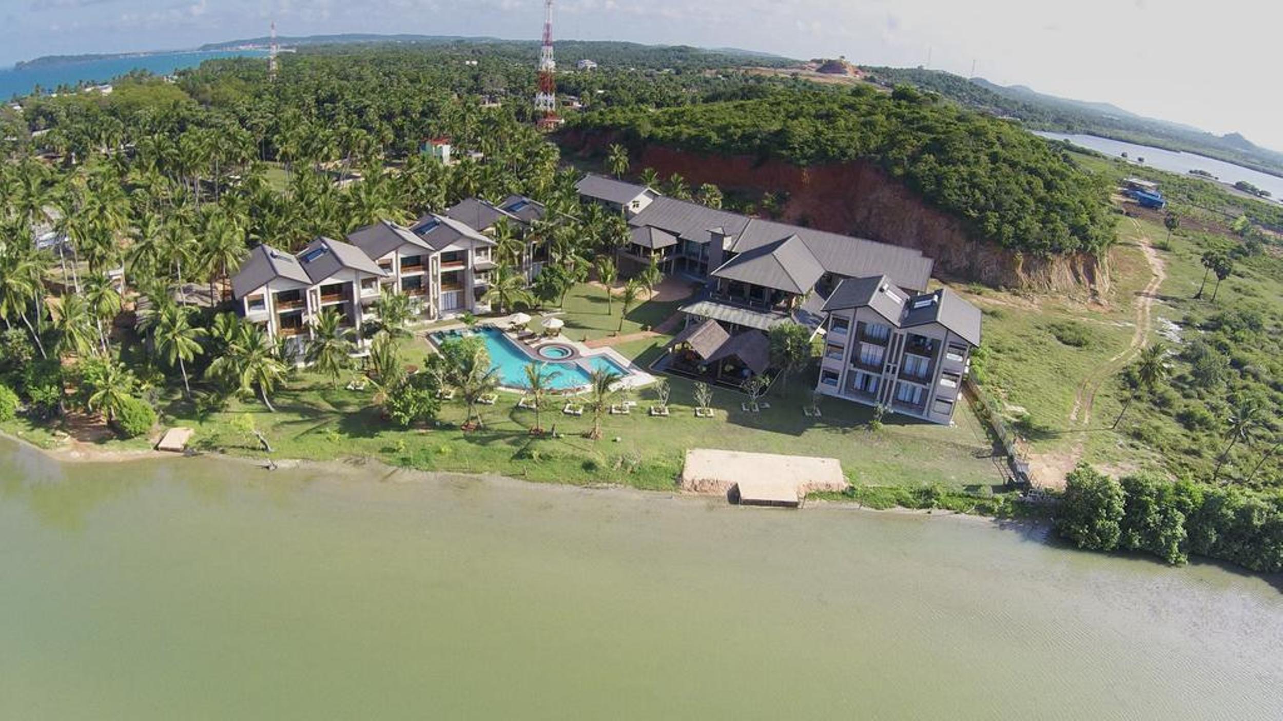 Amaranthe Bay Resort & Spa Trikunamalaja Zewnętrze zdjęcie