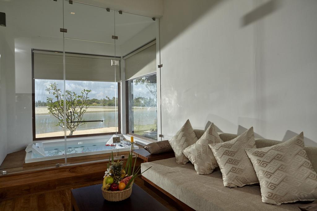Amaranthe Bay Resort & Spa Trikunamalaja Pokój zdjęcie