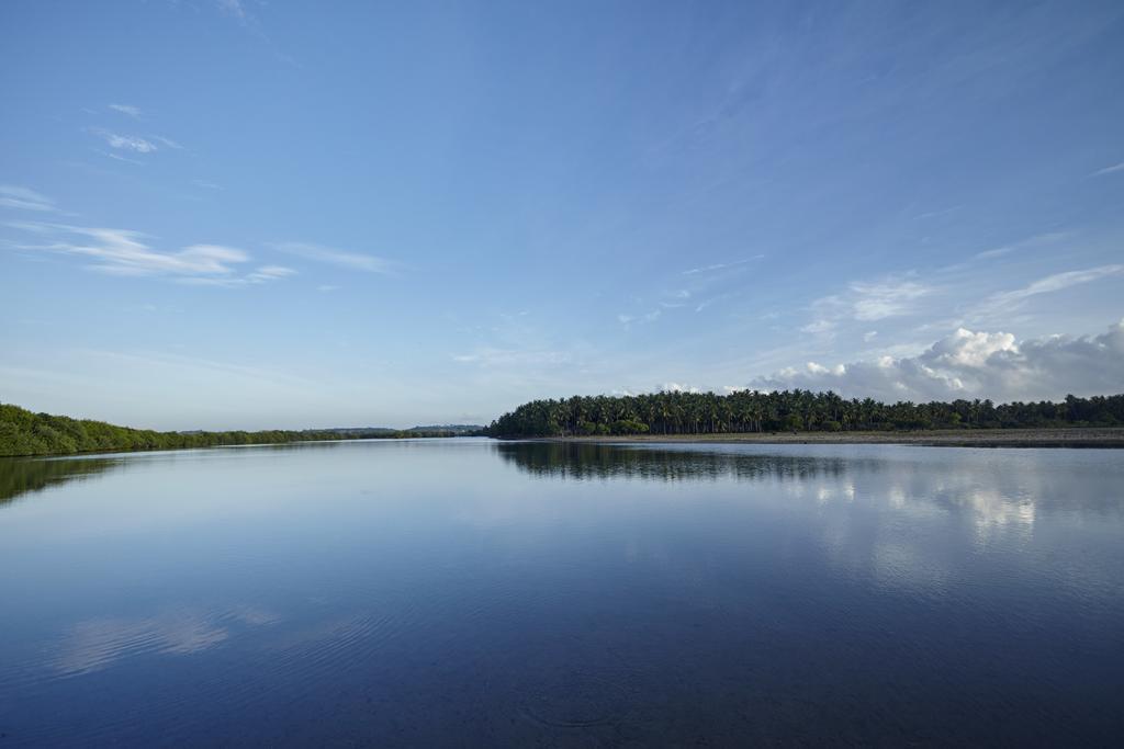 Amaranthe Bay Resort & Spa Trikunamalaja Zewnętrze zdjęcie