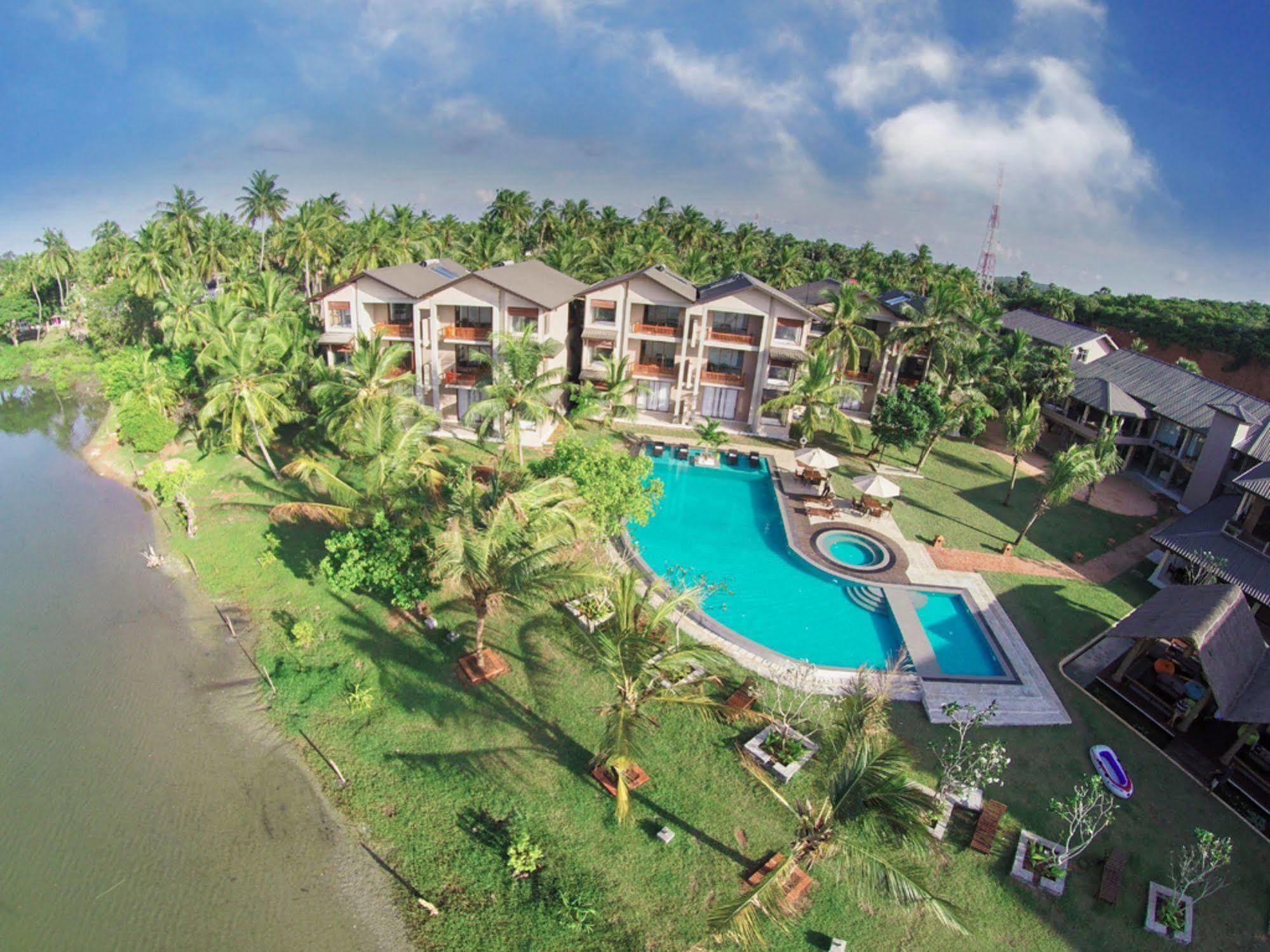 Amaranthe Bay Resort & Spa Trikunamalaja Zewnętrze zdjęcie