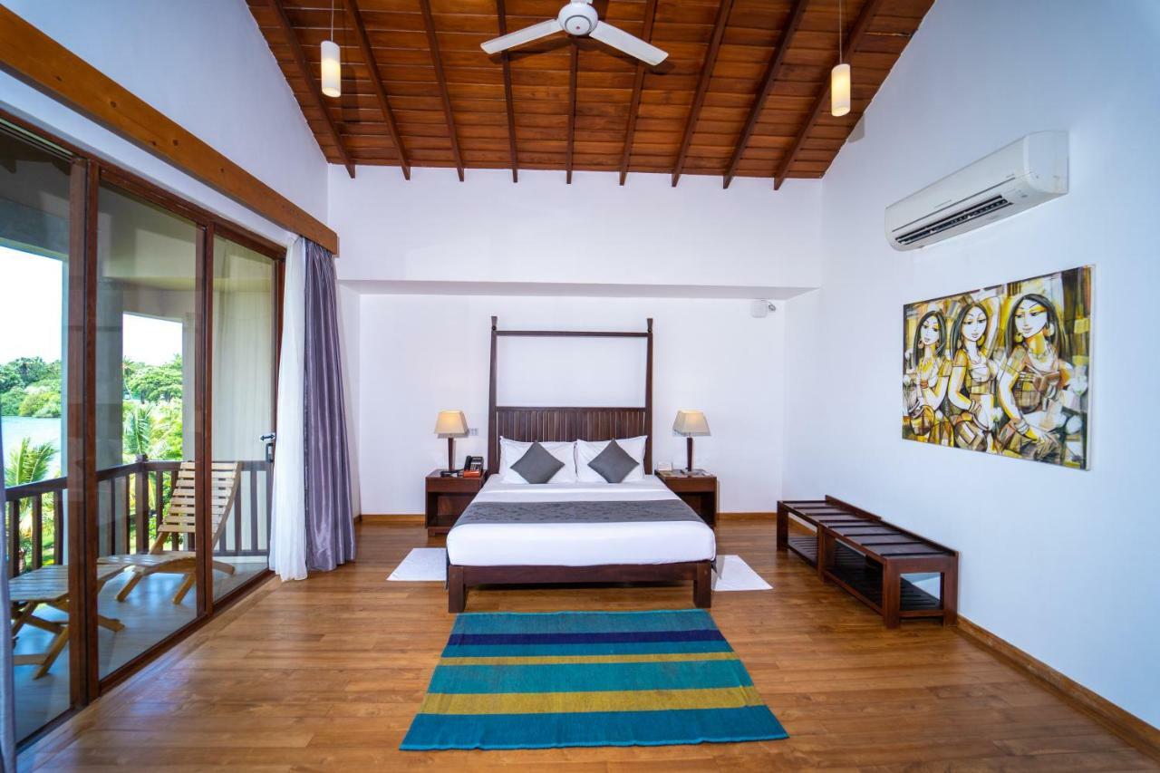 Amaranthe Bay Resort & Spa Trikunamalaja Zewnętrze zdjęcie